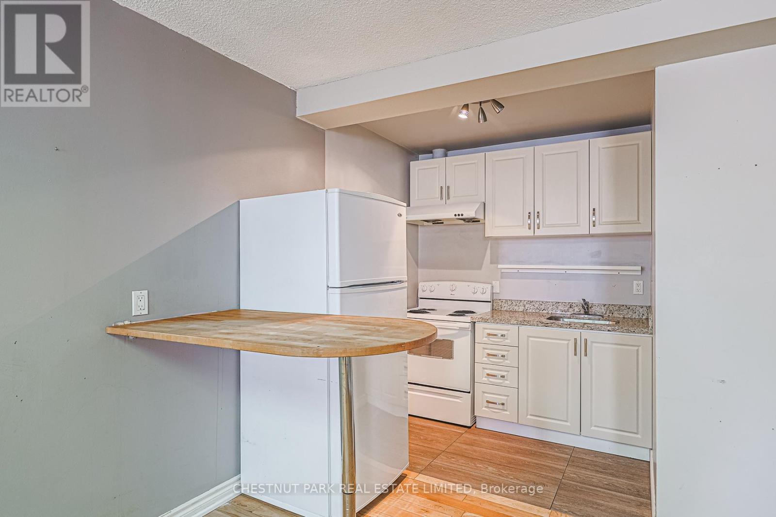 2 - 650a Queen Street W, Toronto, Ontario  M6J 1E4 - Photo 13 - C12447056