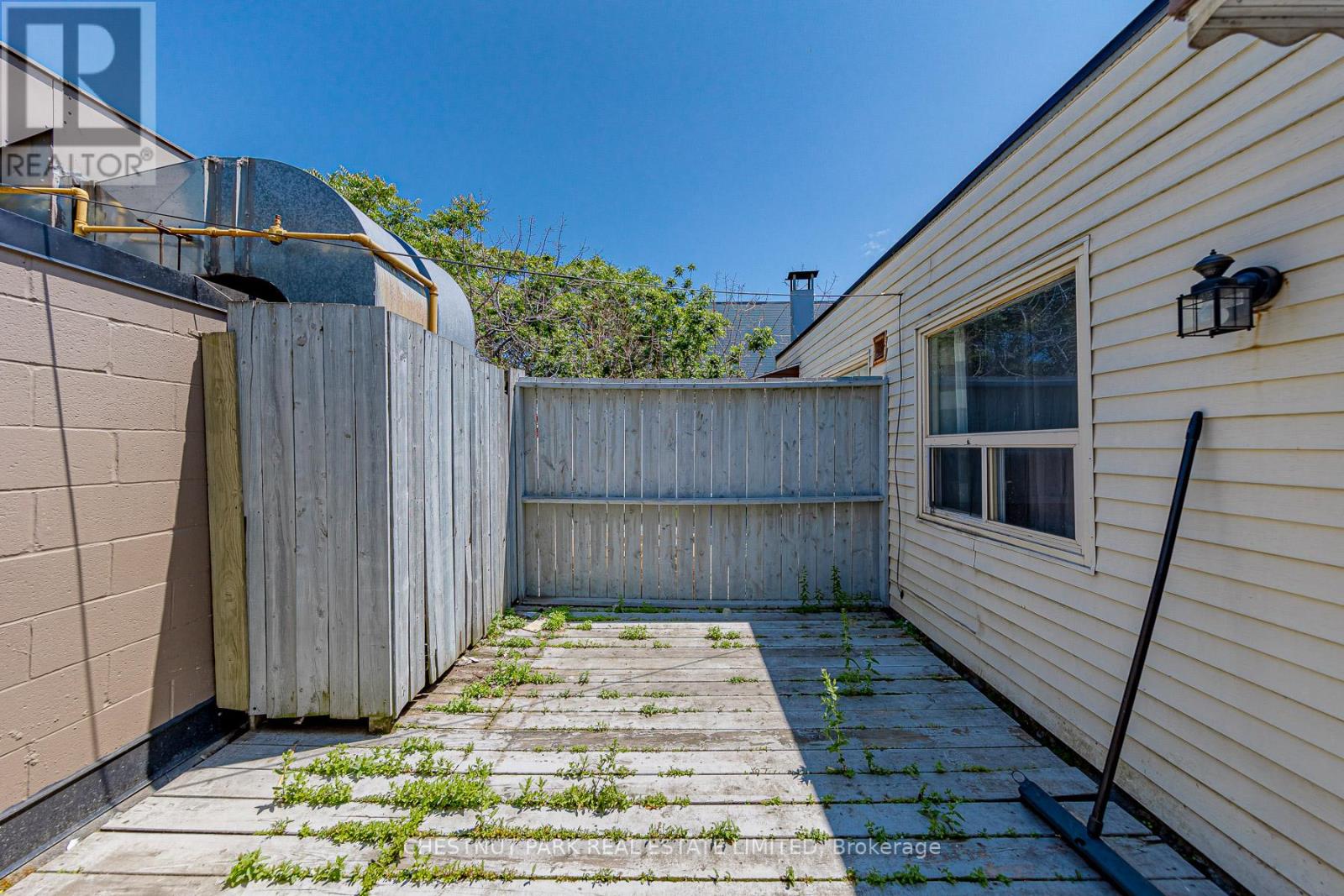 2 - 650a Queen Street W, Toronto, Ontario  M6J 1E4 - Photo 17 - C12447056