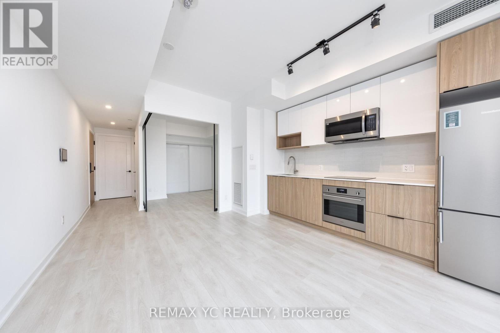 2207 - 5 Defries Street, Toronto, Ontario  M5A 0W7 - Photo 10 - C12447057