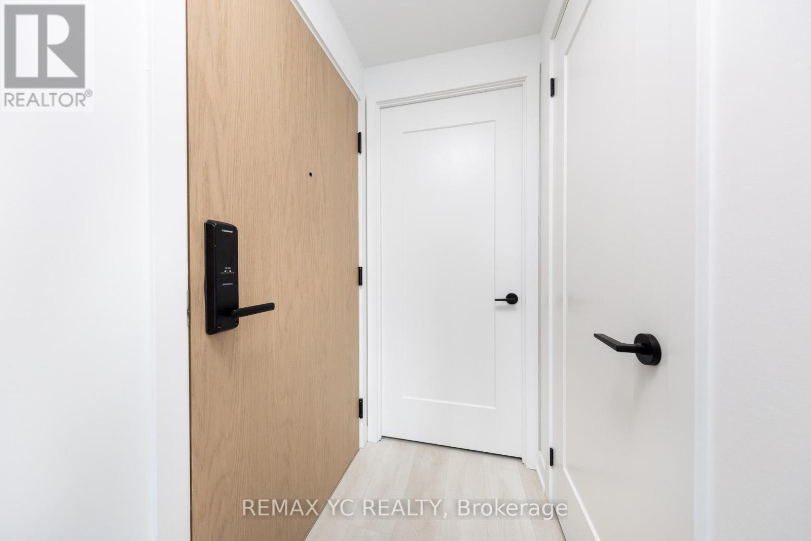 2207 - 5 Defries Street, Toronto, Ontario  M5A 0W7 - Photo 2 - C12447057