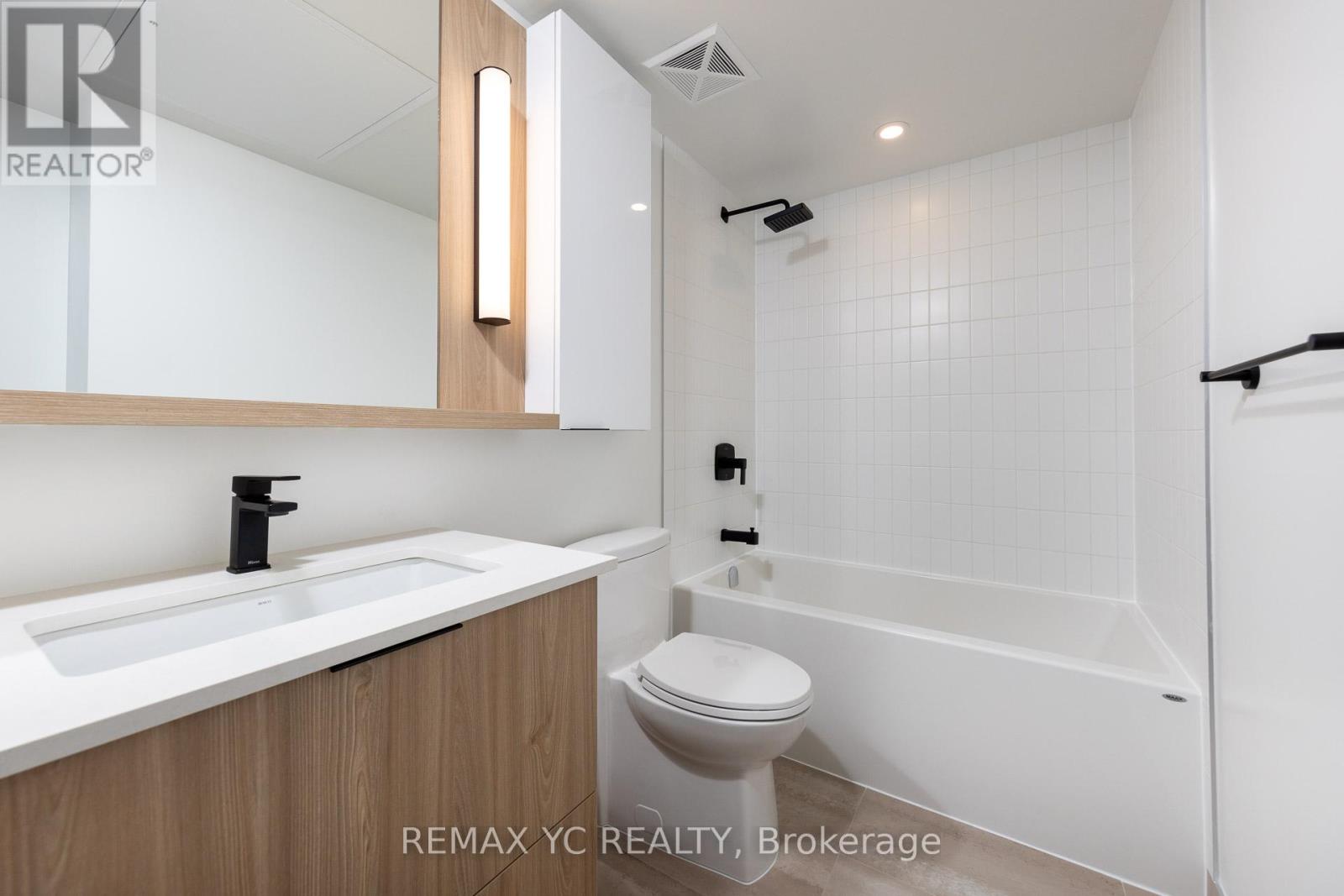 2207 - 5 Defries Street, Toronto, Ontario  M5A 0W7 - Photo 3 - C12447057