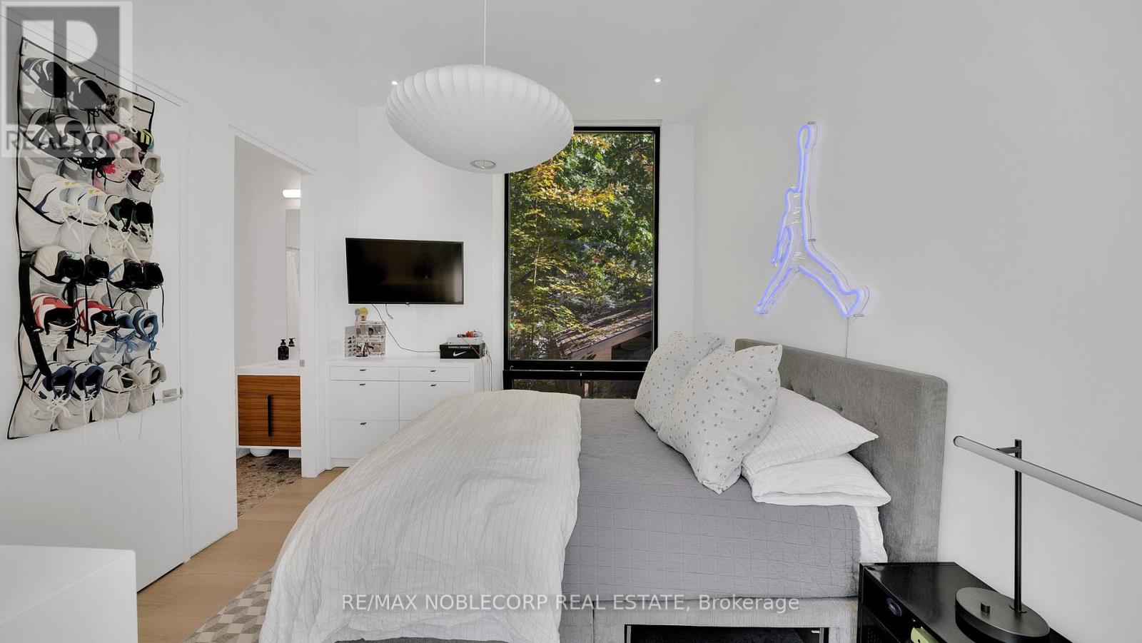 7 Waxwing Place, Toronto (Banbury-Don Mills), Ontario  M3C 1N5 - Photo 24 - C12447062