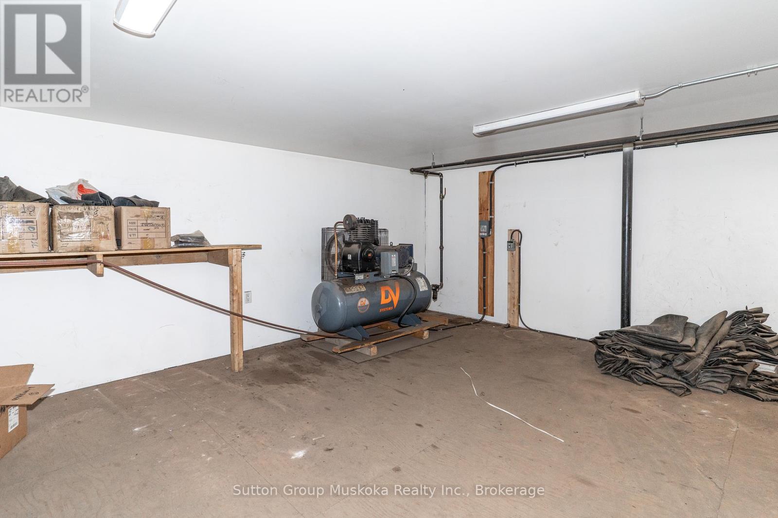 1891 Emsdale Road N, Perry, Ontario  P0A 1J0 - Photo 14 - X12447162