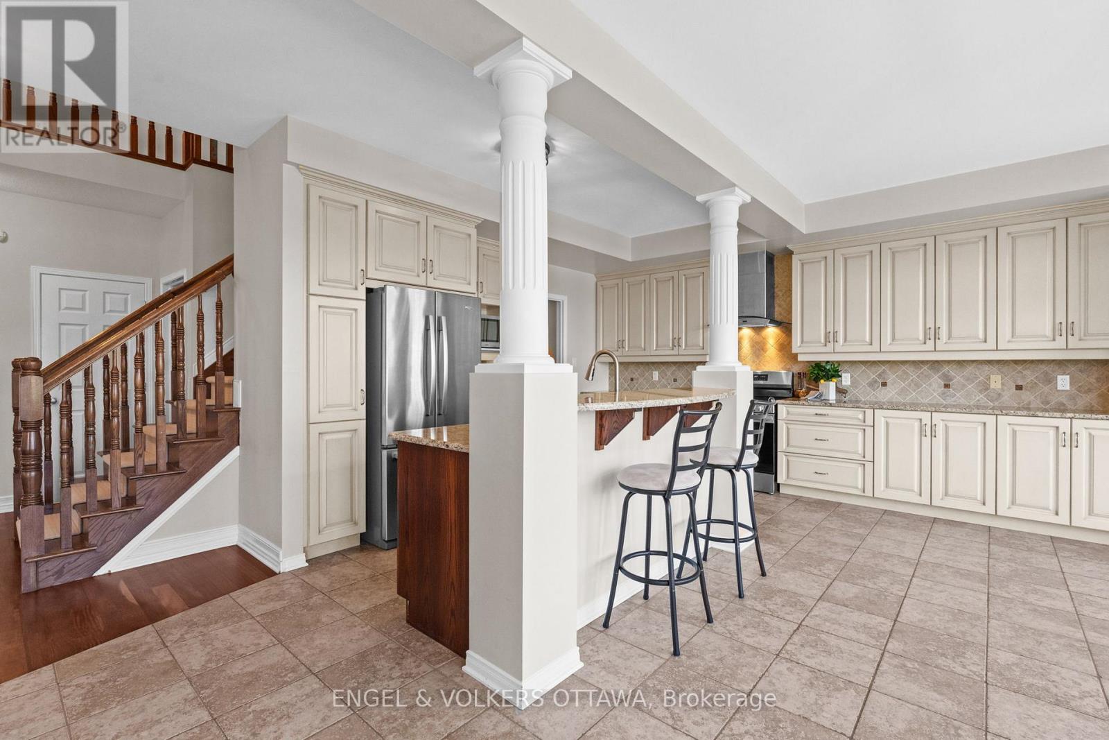 788 Kilbirnie Drive, Ottawa, Ontario  K2J 0M4 - Photo 14 - X12447104