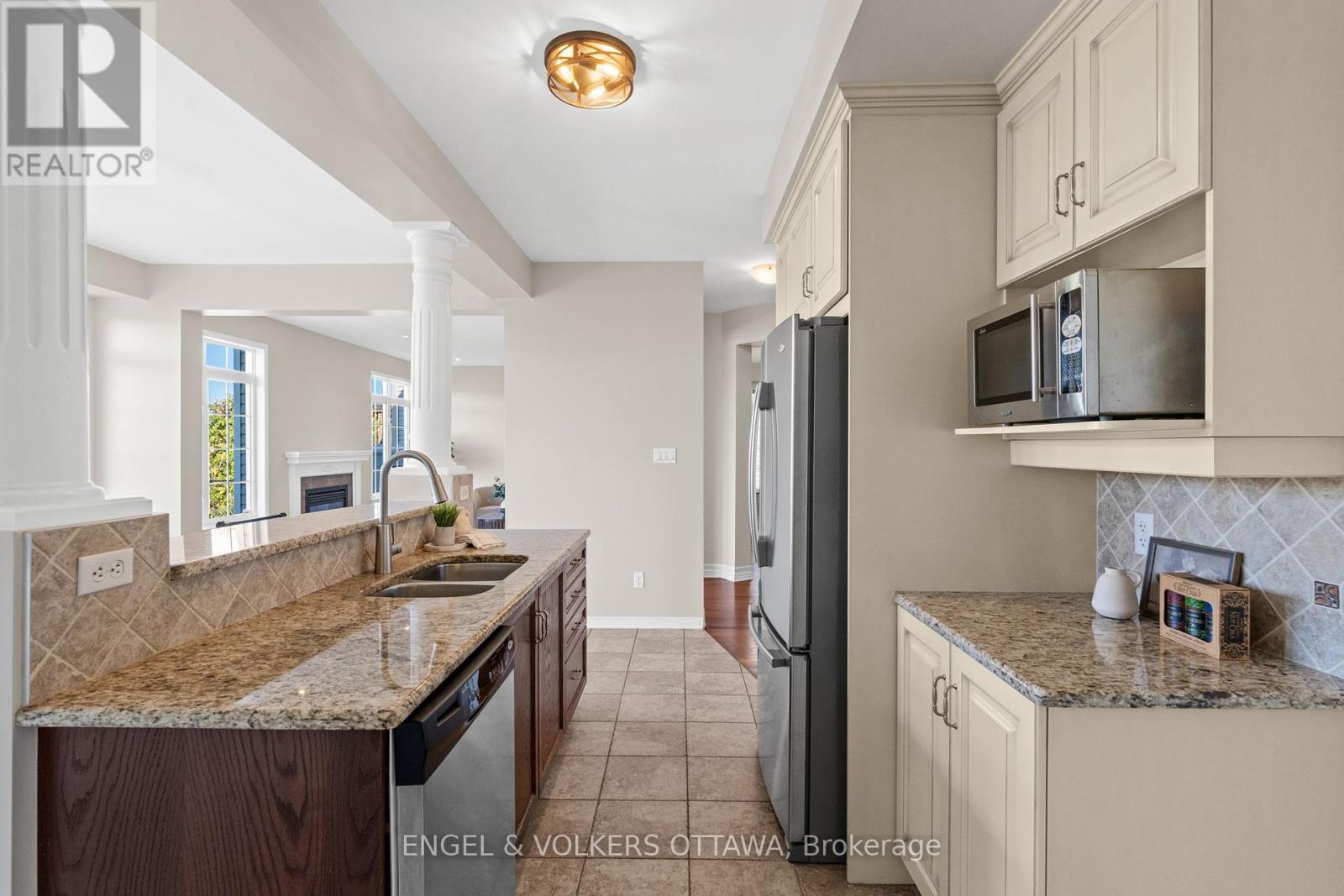 788 Kilbirnie Drive, Ottawa, Ontario  K2J 0M4 - Photo 18 - X12447104