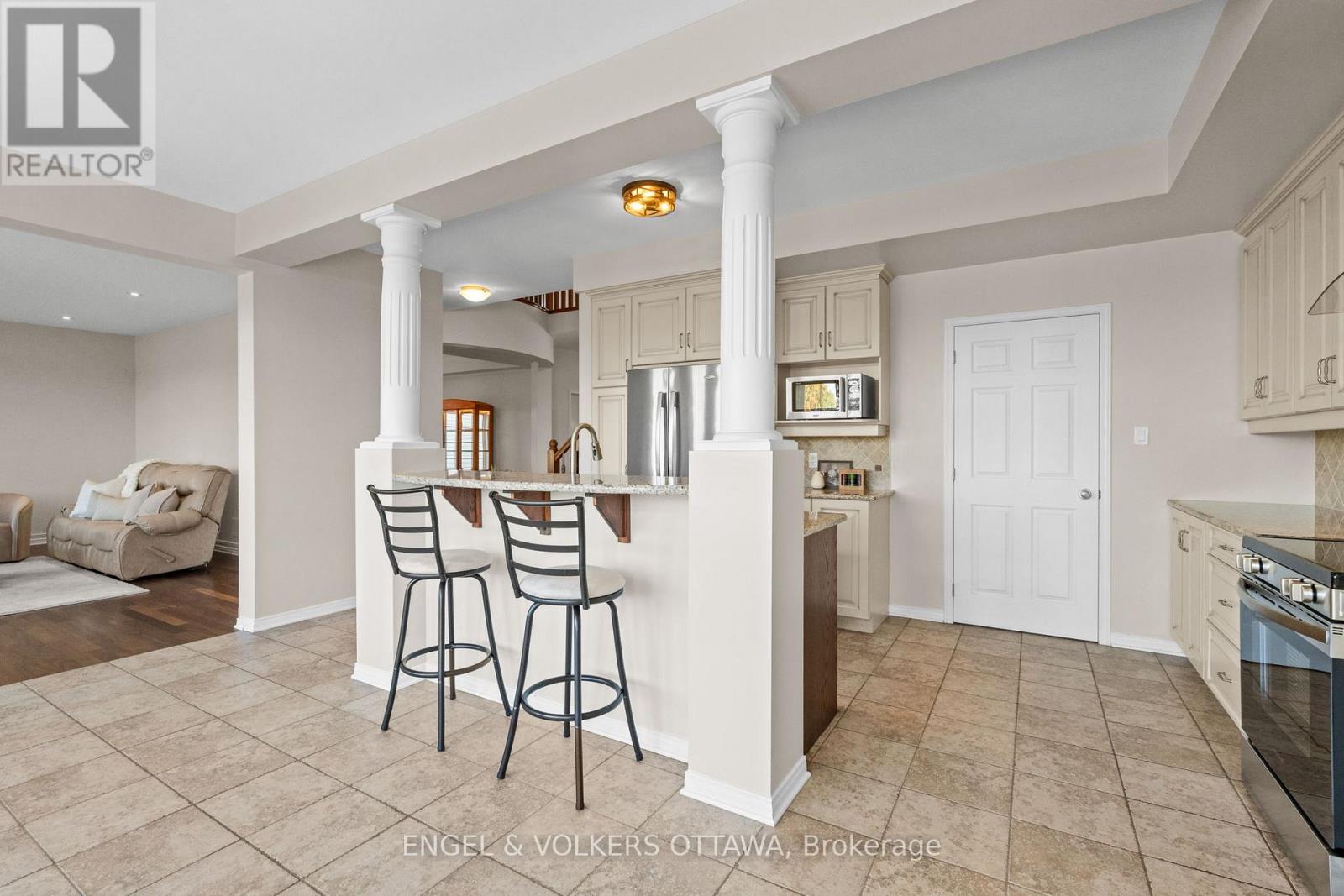 788 Kilbirnie Drive, Ottawa, Ontario  K2J 0M4 - Photo 20 - X12447104