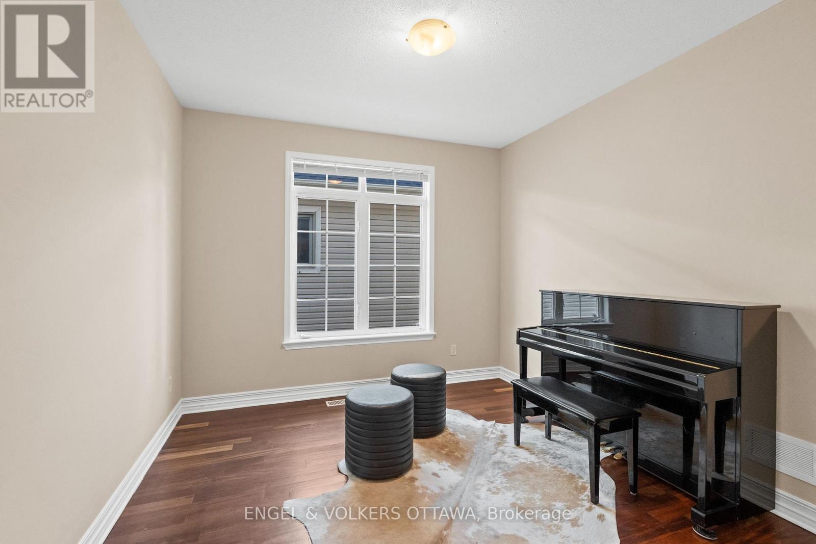 788 Kilbirnie Drive, Ottawa, Ontario  K2J 0M4 - Photo 23 - X12447104