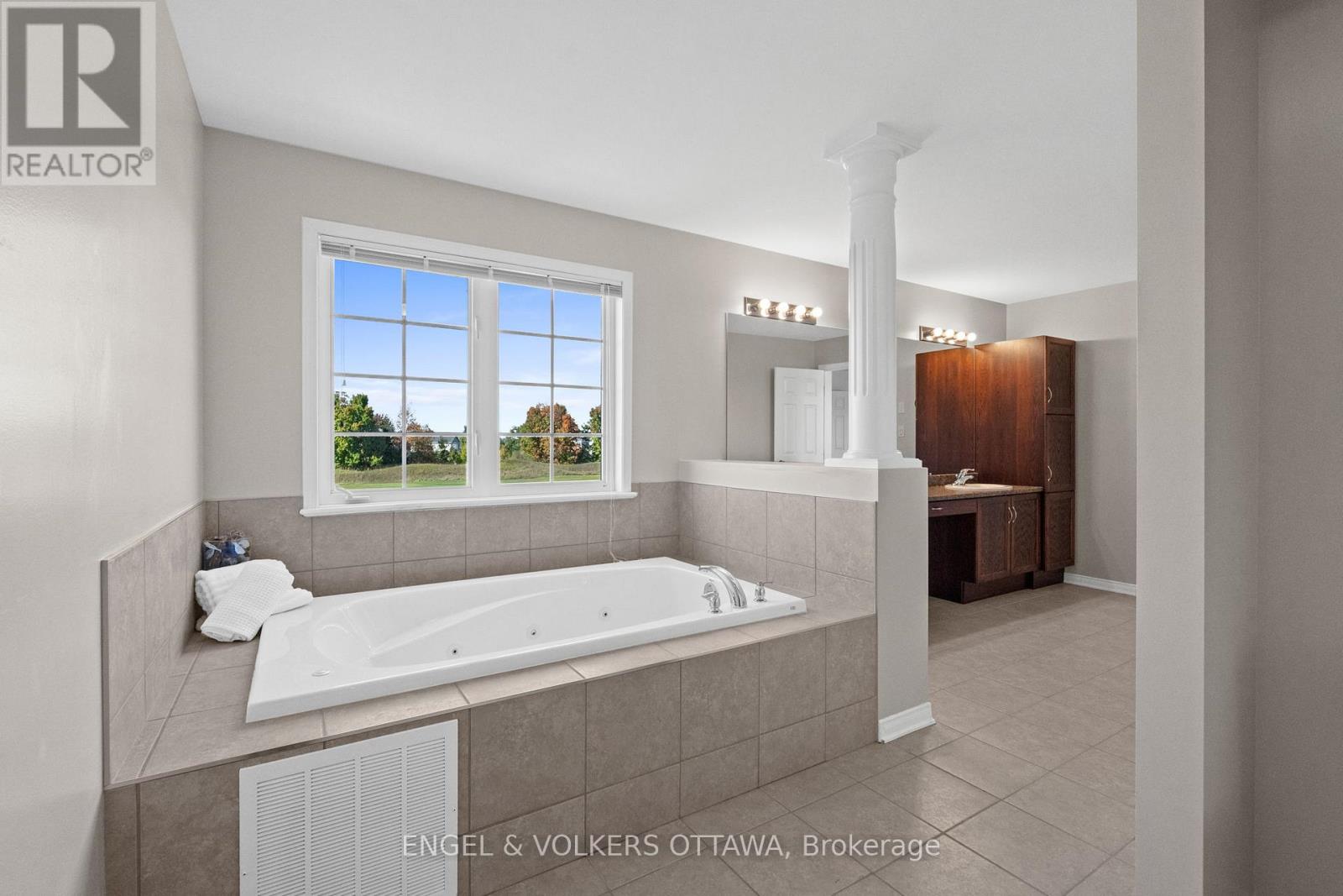 788 Kilbirnie Drive, Ottawa, Ontario  K2J 0M4 - Photo 33 - X12447104
