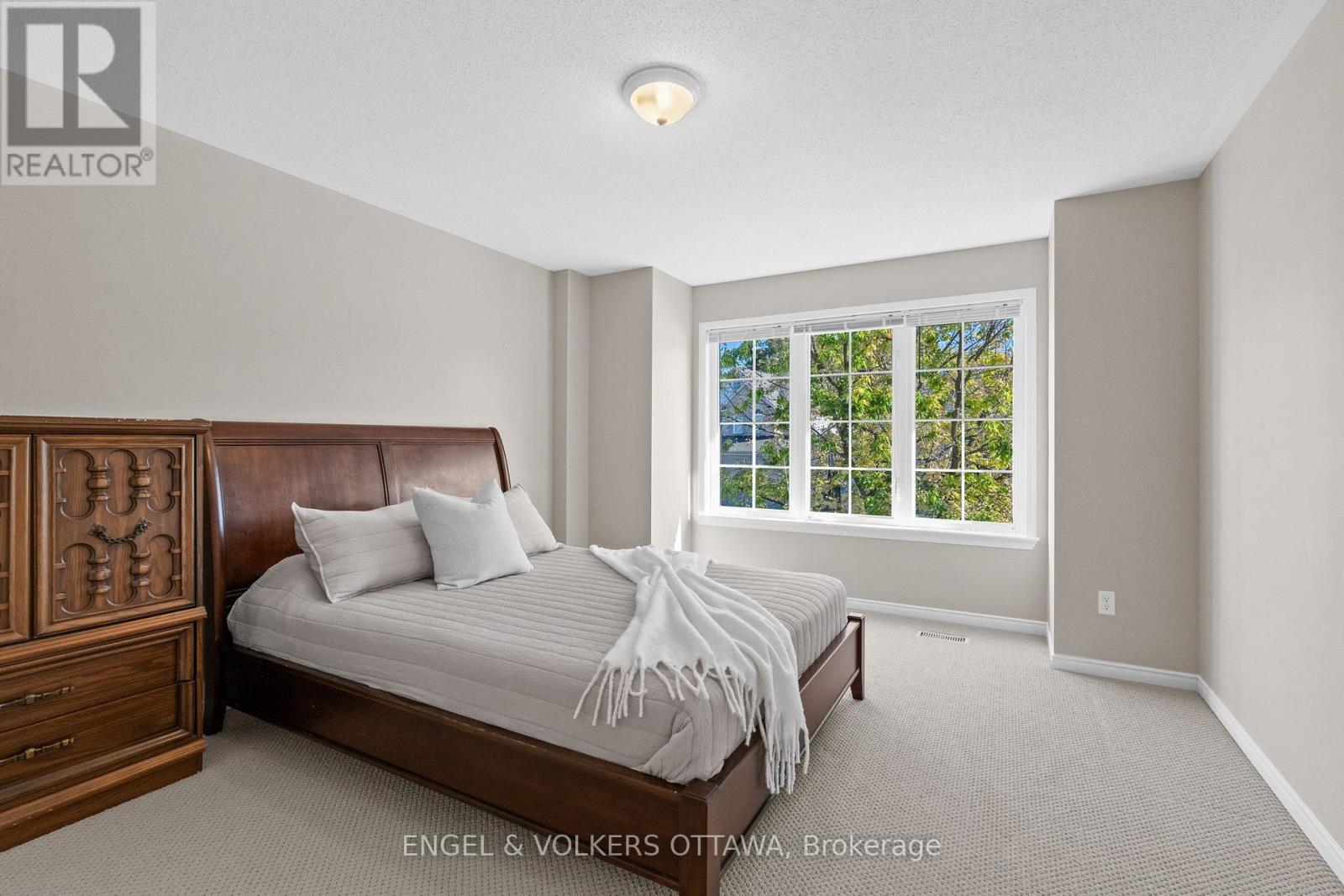 788 Kilbirnie Drive, Ottawa, Ontario  K2J 0M4 - Photo 39 - X12447104