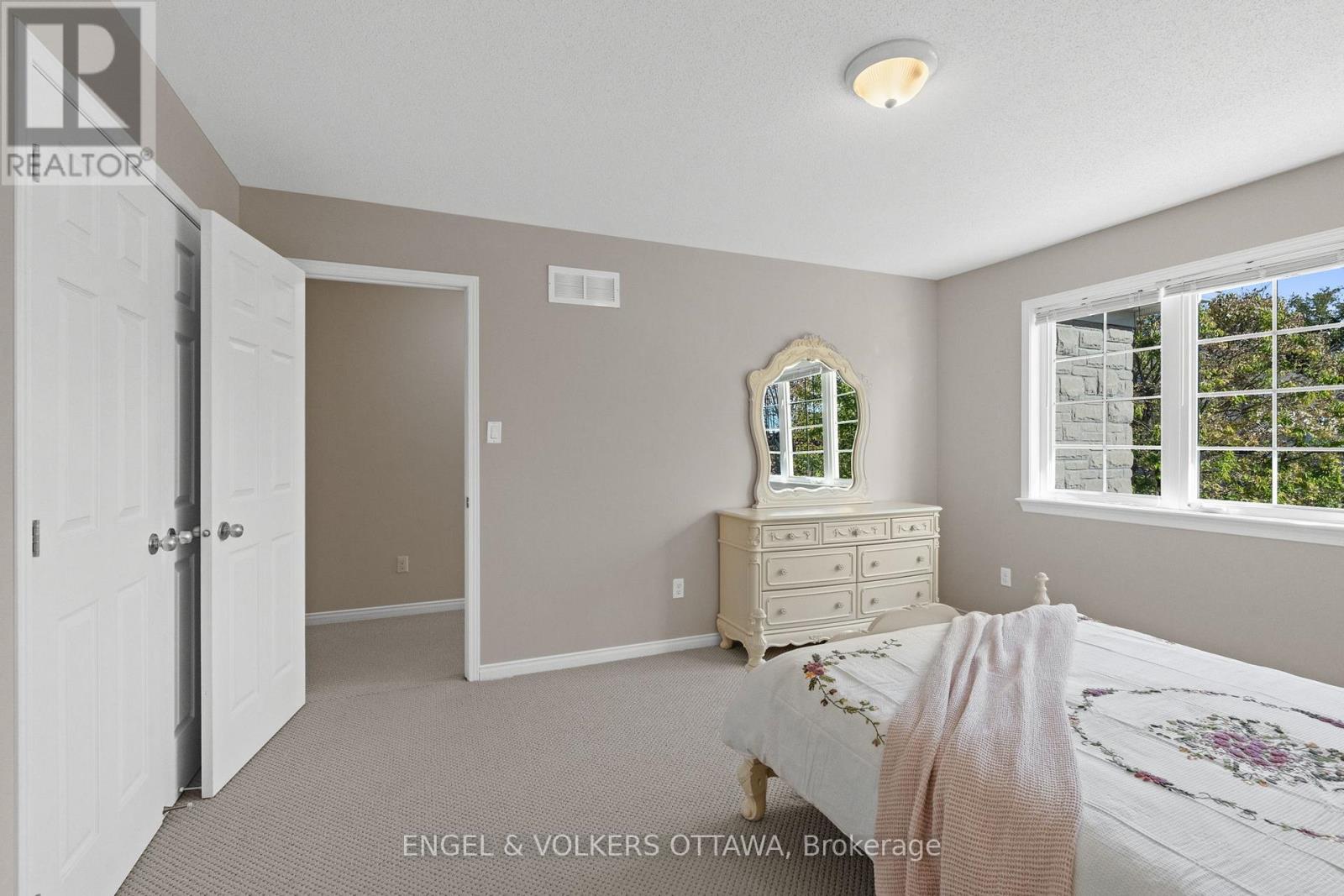 788 Kilbirnie Drive, Ottawa, Ontario  K2J 0M4 - Photo 43 - X12447104