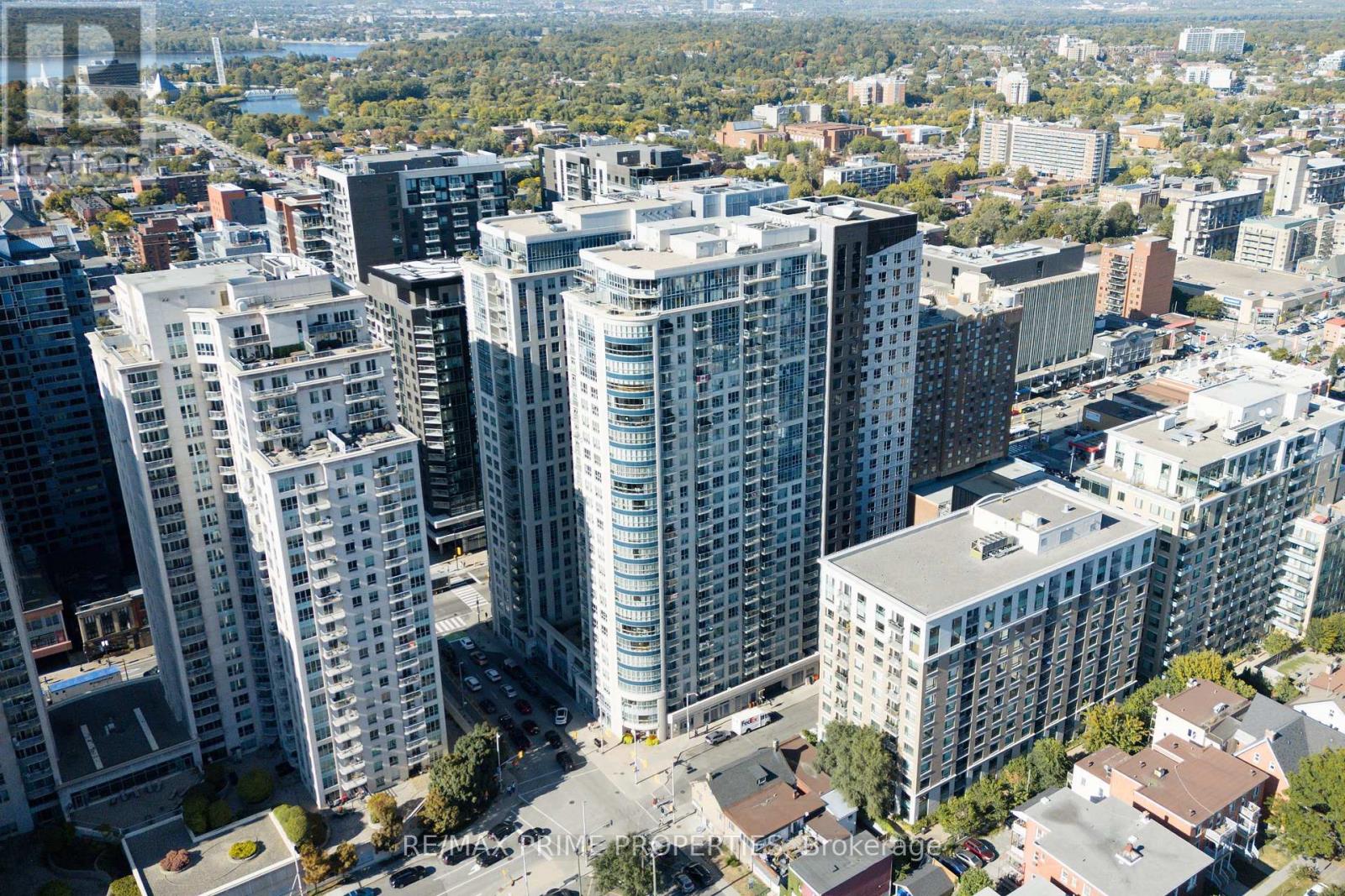 1306 - 195 Besserer Street, Ottawa, Ontario  K1N 0B6 - Photo 1 - X12447105