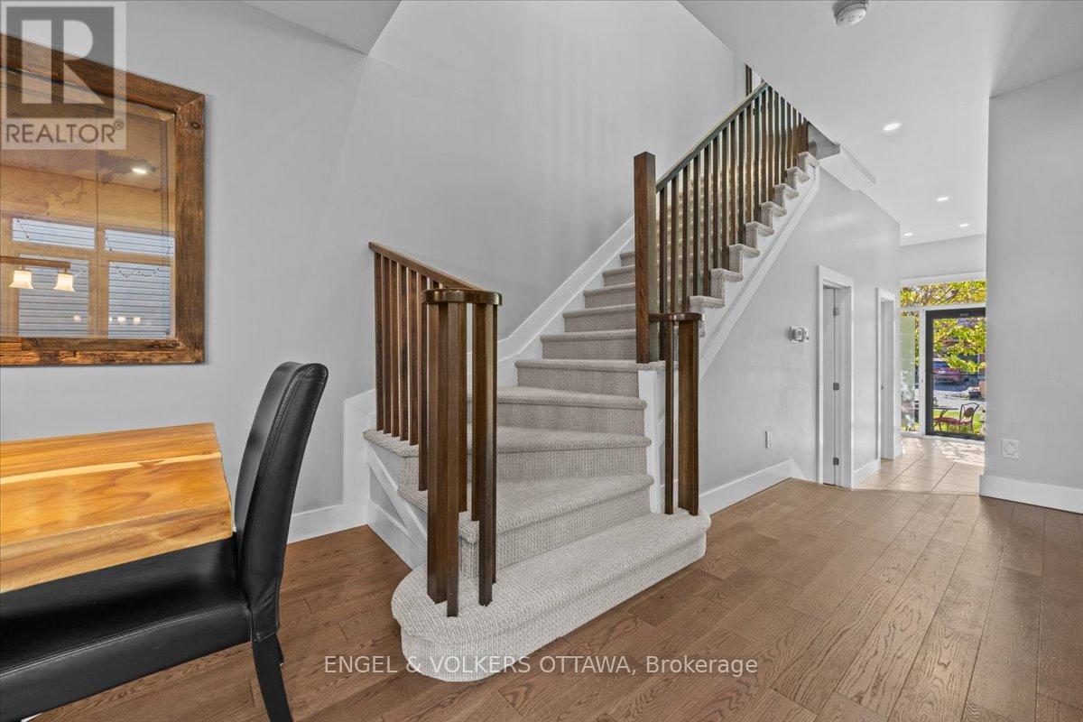 1003 Markwick Crescent, Ottawa, Ontario  K4A 4X5 - Photo 19 - X12447252