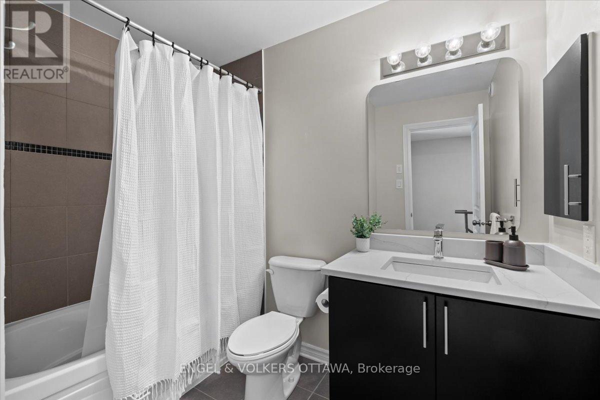 1003 Markwick Crescent, Ottawa, Ontario  K4A 4X5 - Photo 26 - X12447252