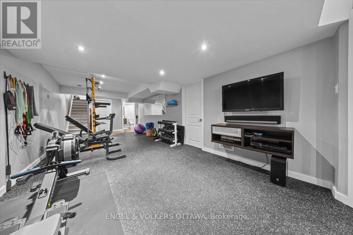 1003 Markwick Crescent, Ottawa, Ontario  K4A 4X5 - Photo 32 - X12447252