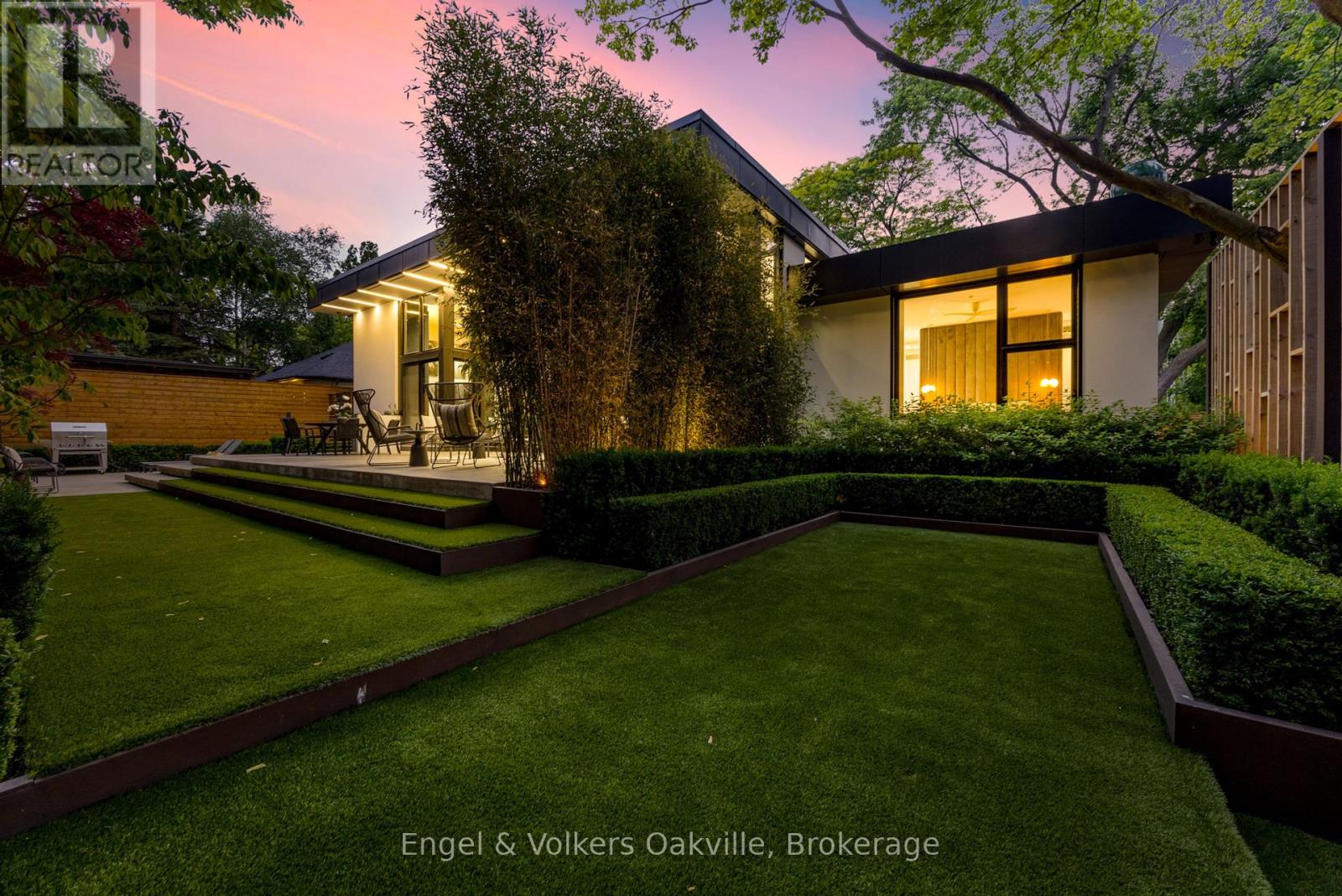 1516 Duncan Road, Oakville, Ontario  L6J 2R3 - Photo 31 - W12447179
