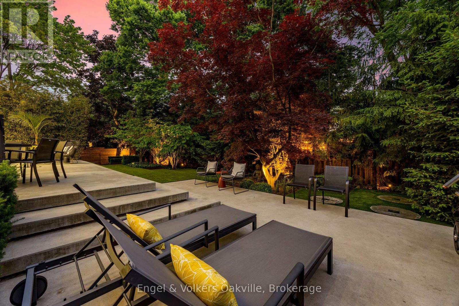 1516 Duncan Road, Oakville, Ontario  L6J 2R3 - Photo 33 - W12447179