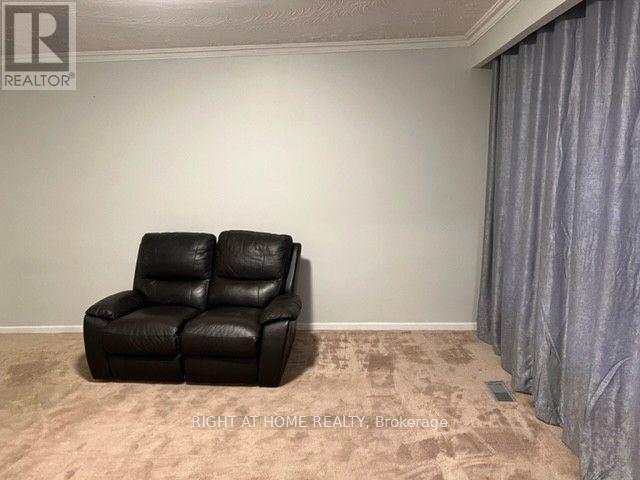 590 Birchmount Road, Toronto (Clairlea-Birchmount), Ontario  M1K 1P9 - Photo 3 - E12447005