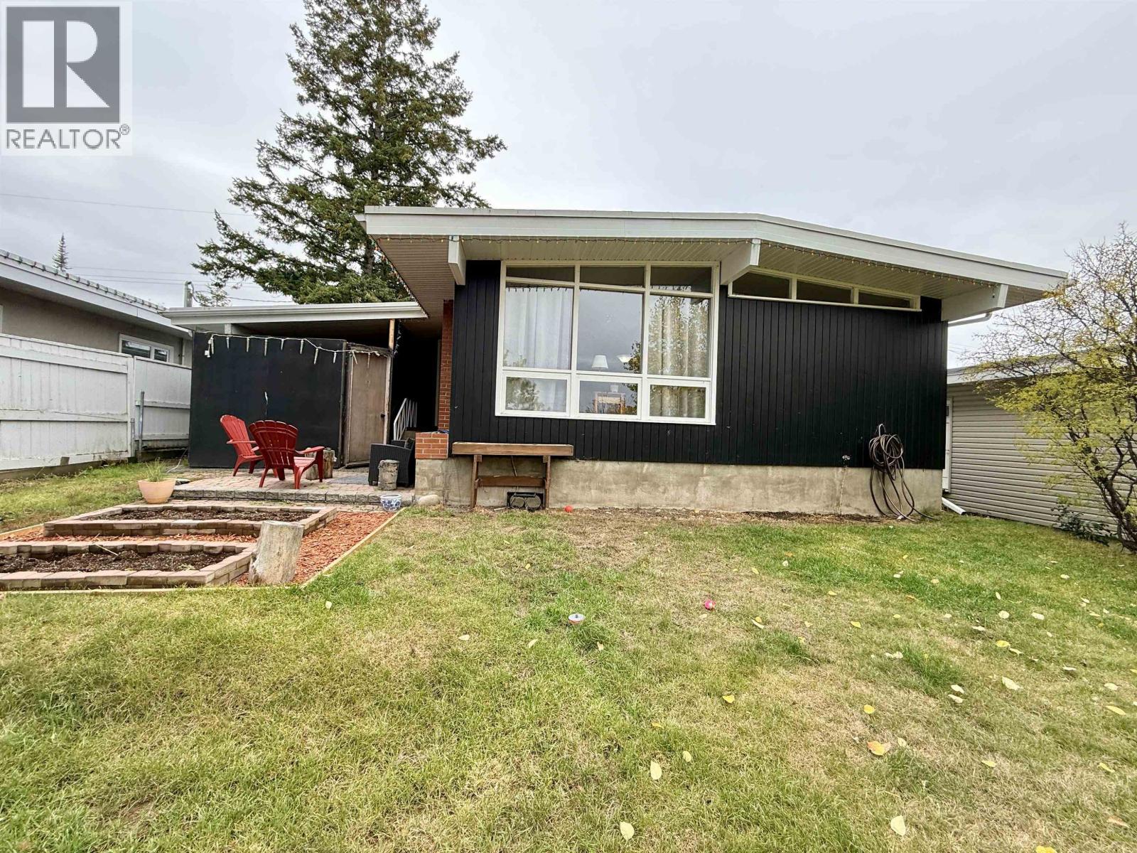 281 S LYON STREET, Prince George, British Columbia