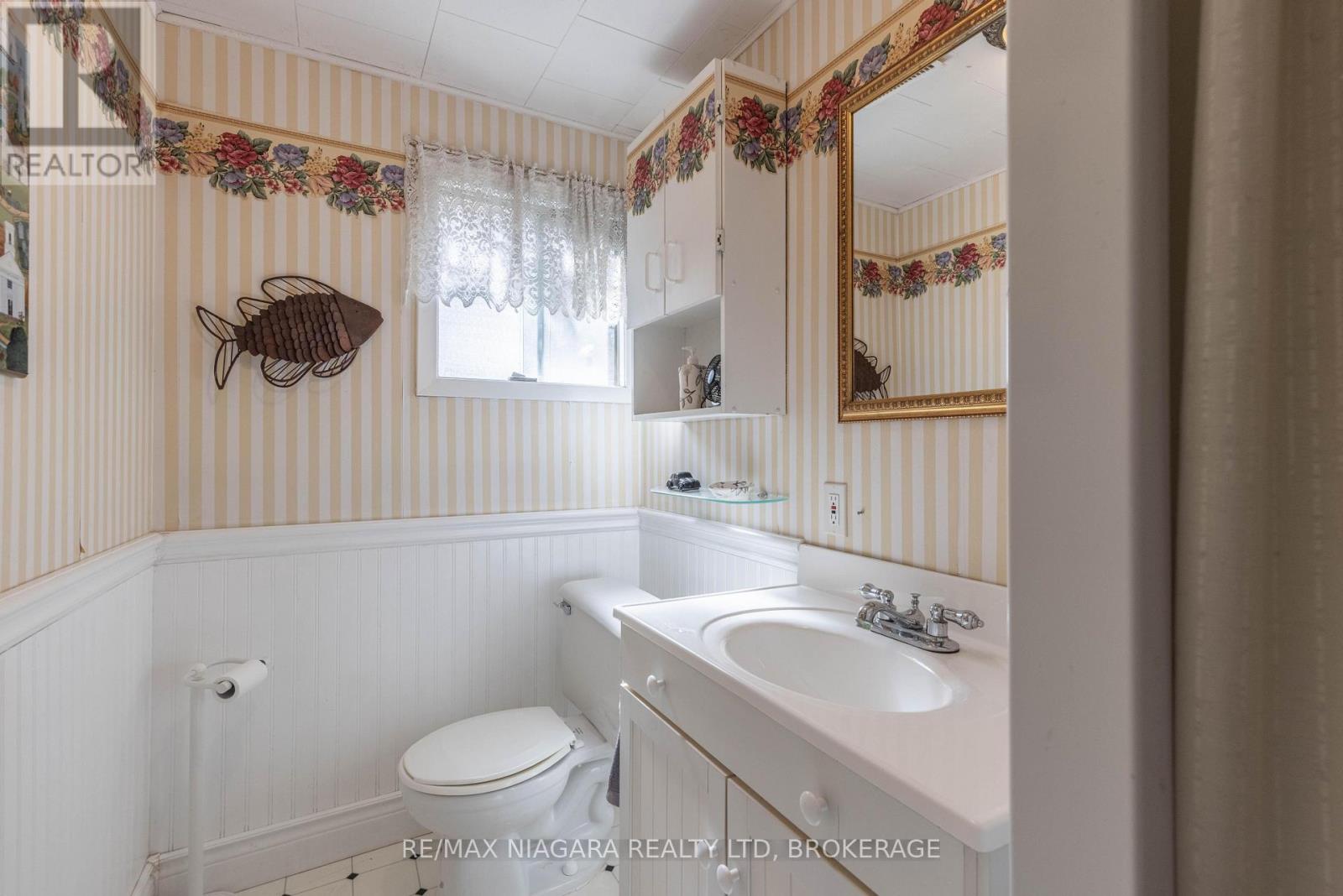 8 Jefferson Drive, St. Catharines, Ontario  L2N 3T9 - Photo 20 - X12447224