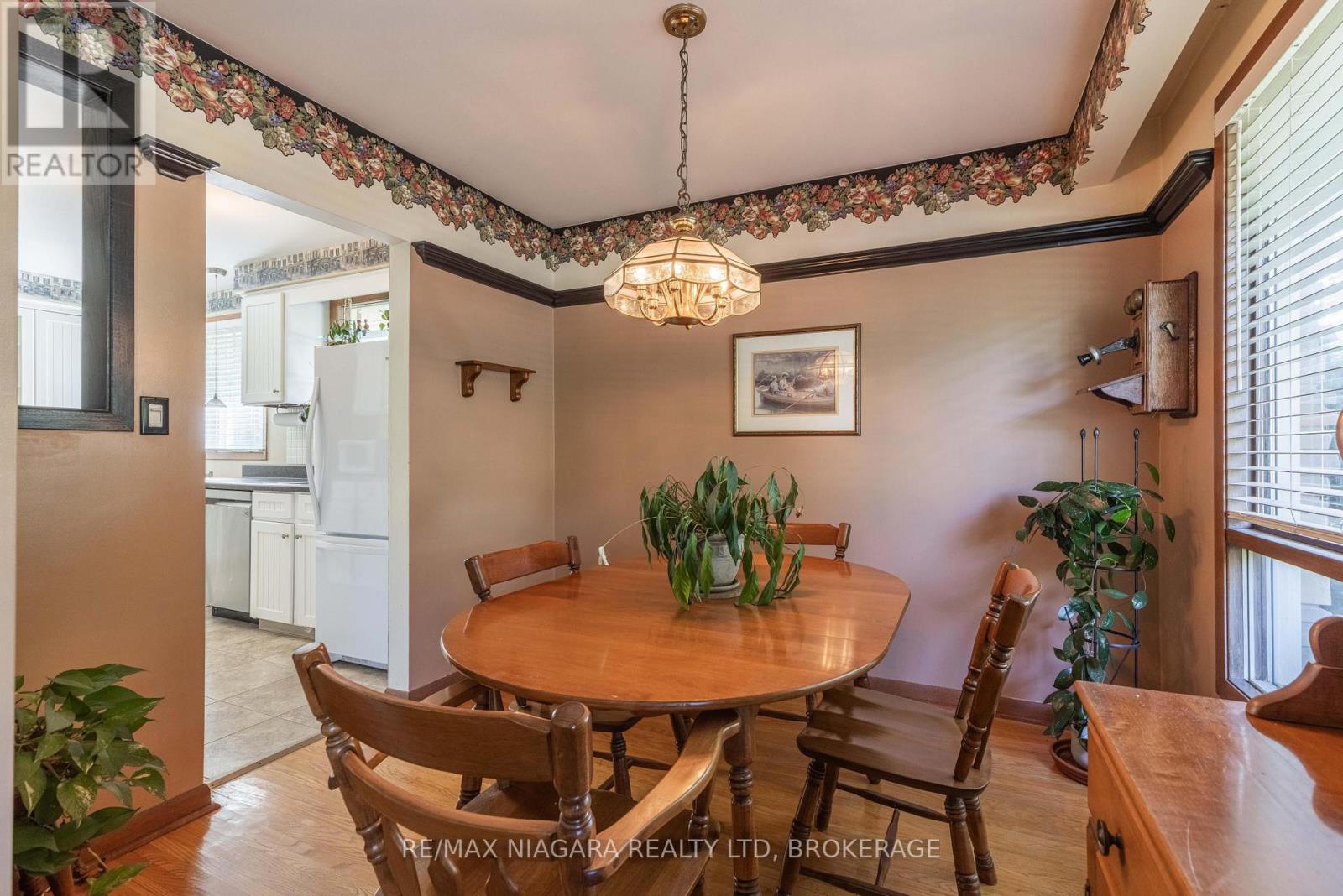 8 Jefferson Drive, St. Catharines, Ontario  L2N 3T9 - Photo 8 - X12447224