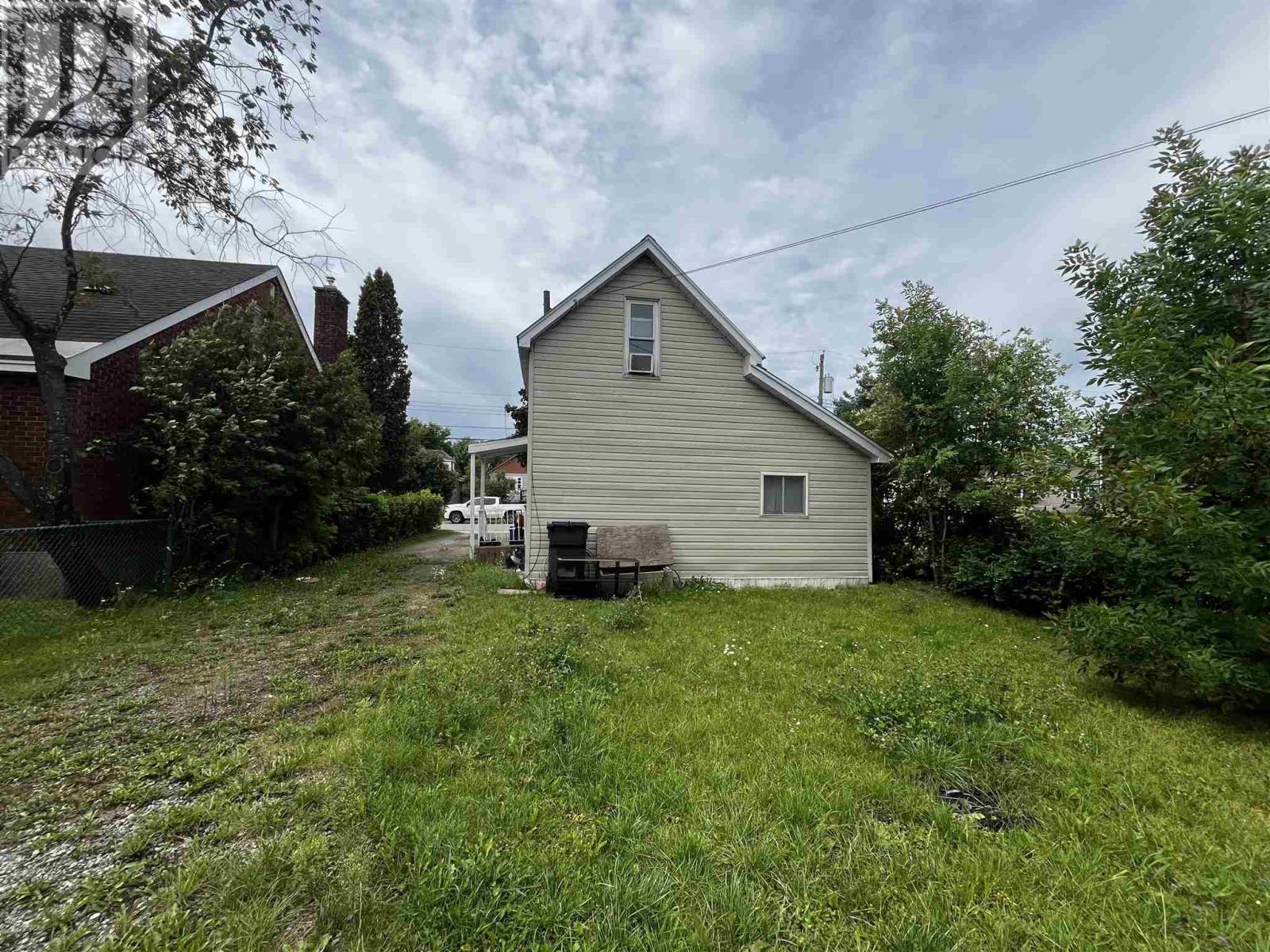 338 Third Ave, Sault Ste. Marie, Ontario  P6C 4M4 - Photo 7 - SM252303