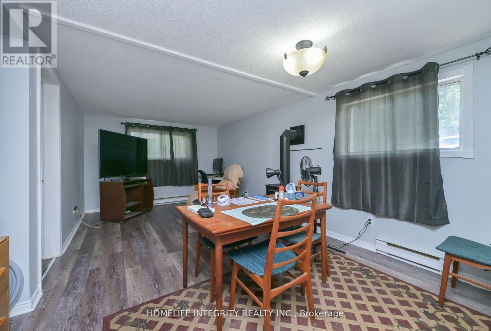 254 Centre Street E, Essa (Angus), Ontario  L0M 1B2 - Photo 24 - N12446983