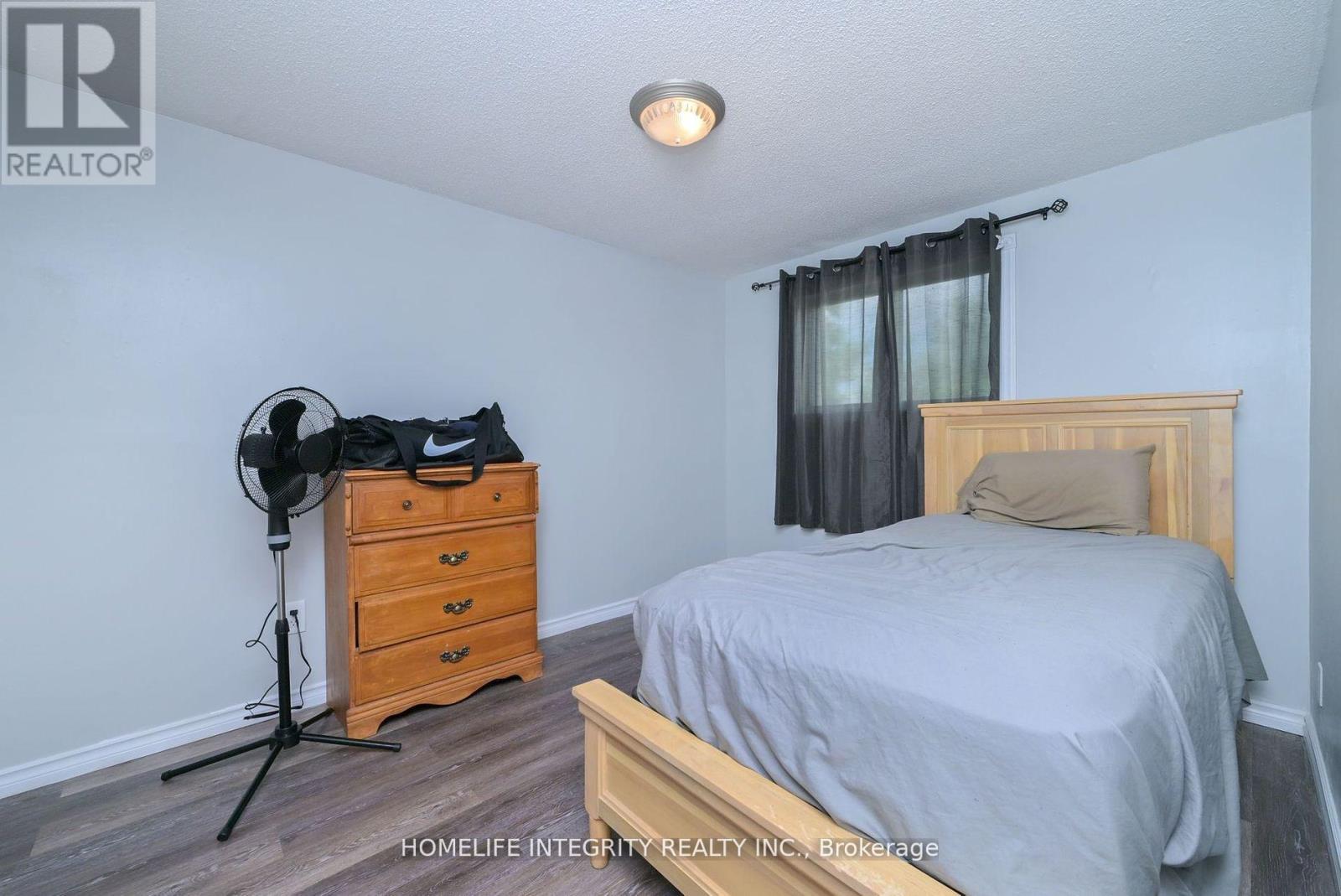 254 Centre Street E, Essa (Angus), Ontario  L0M 1B2 - Photo 27 - N12446983