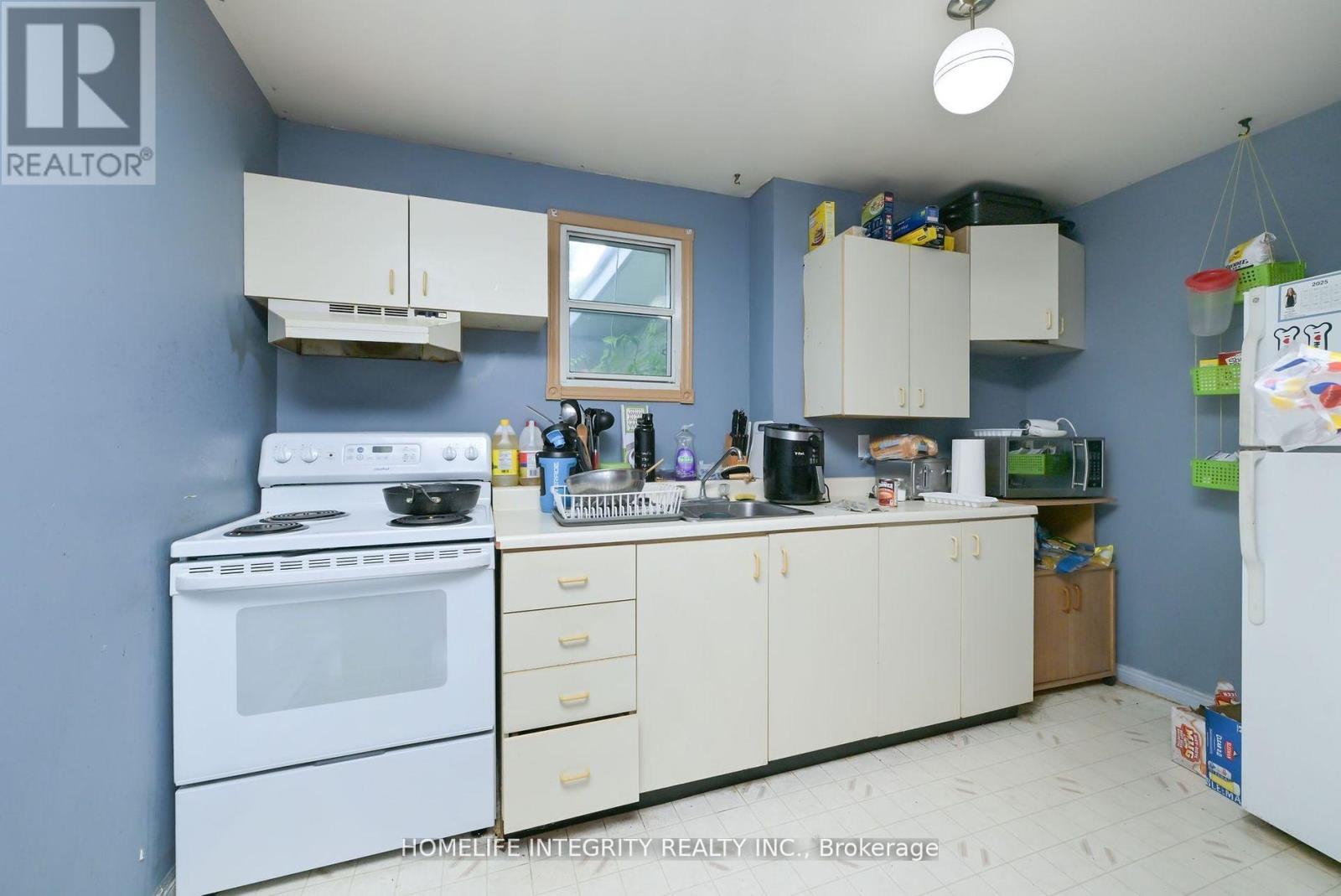 254 Centre Street E, Essa (Angus), Ontario  L0M 1B2 - Photo 28 - N12446983