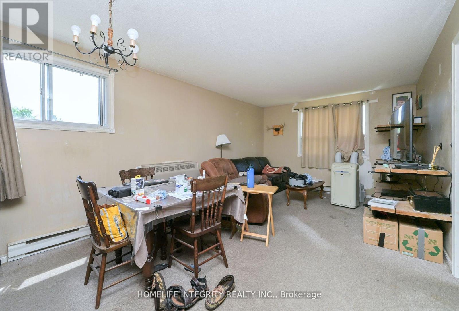 254 Centre Street E, Essa (Angus), Ontario  L0M 1B2 - Photo 29 - N12446983