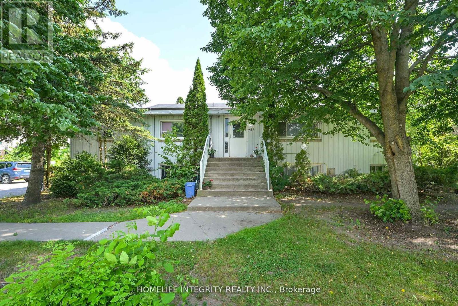 254 Centre Street E, Essa (Angus), Ontario  L0M 1B2 - Photo 4 - N12446983