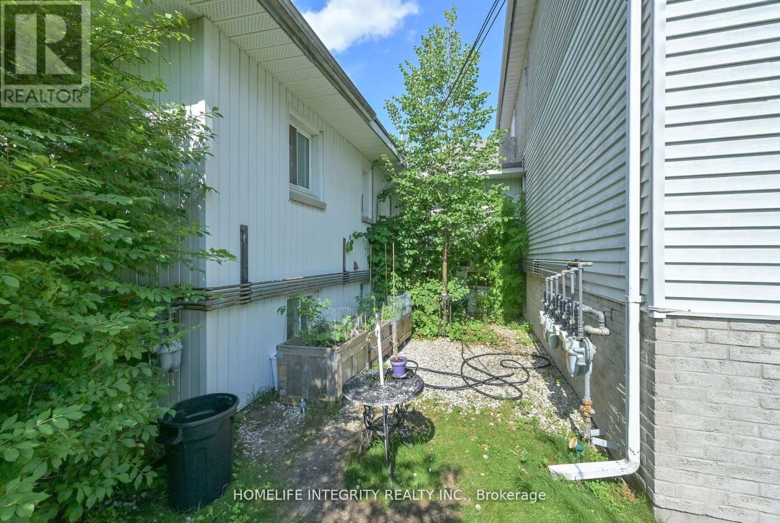254 Centre Street E, Essa (Angus), Ontario  L0M 1B2 - Photo 44 - N12446983