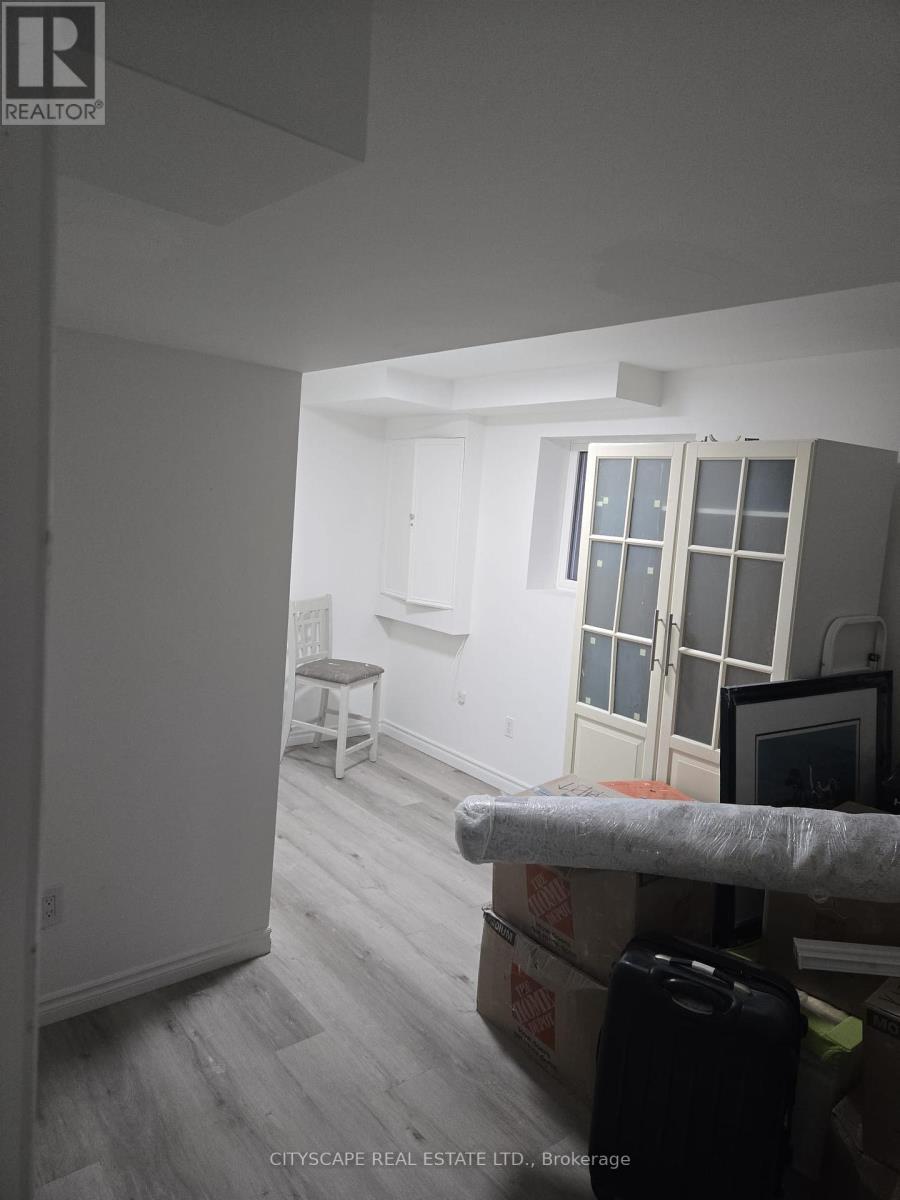 47 Eddington Place W, Vaughan, Ontario  L6A 3P3 - Photo 6 - N12446996