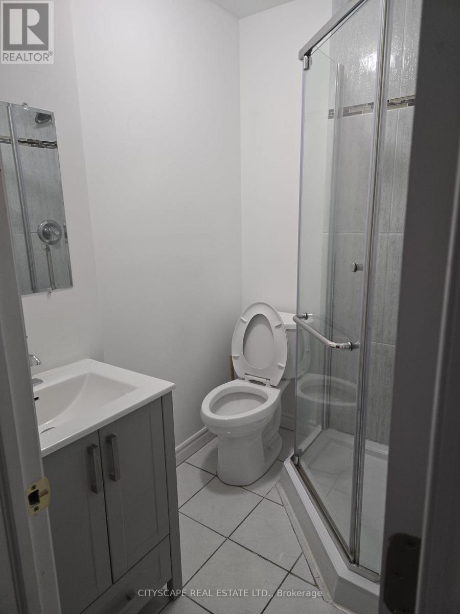 47 Eddington Place W, Vaughan, Ontario  L6A 3P3 - Photo 8 - N12446996