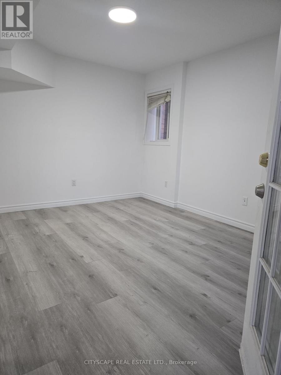 47 Eddington Place W, Vaughan, Ontario  L6A 3P3 - Photo 9 - N12446996