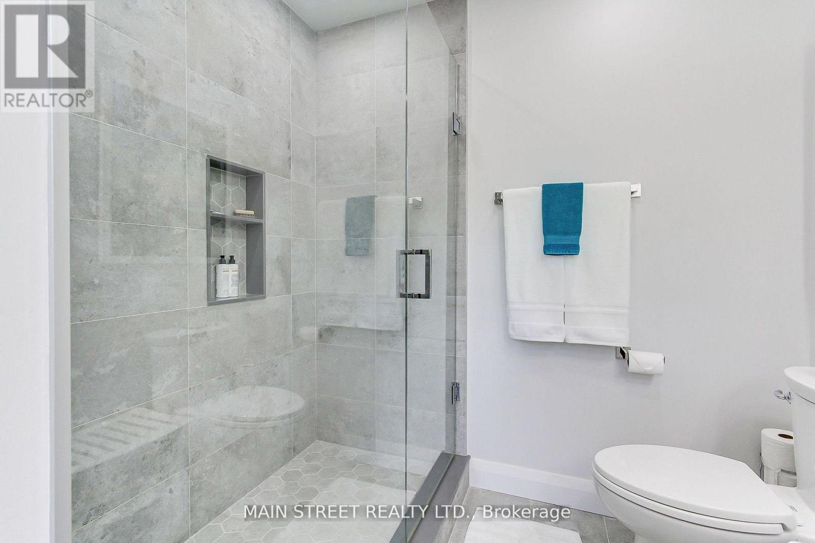 107 - 543 Timothy Street, Newmarket (Central Newmarket), Ontario  L3Y 1R1 - Photo 21 - N12447072