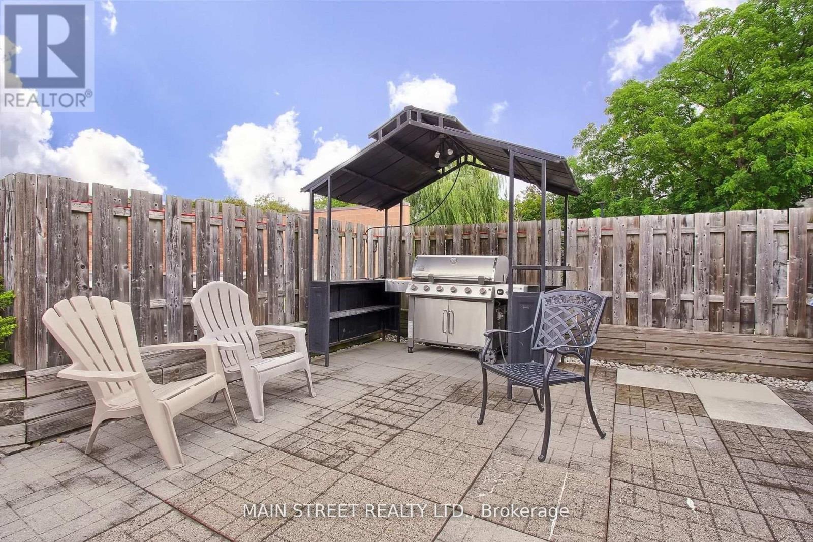 107 - 543 Timothy Street, Newmarket (Central Newmarket), Ontario  L3Y 1R1 - Photo 33 - N12447072
