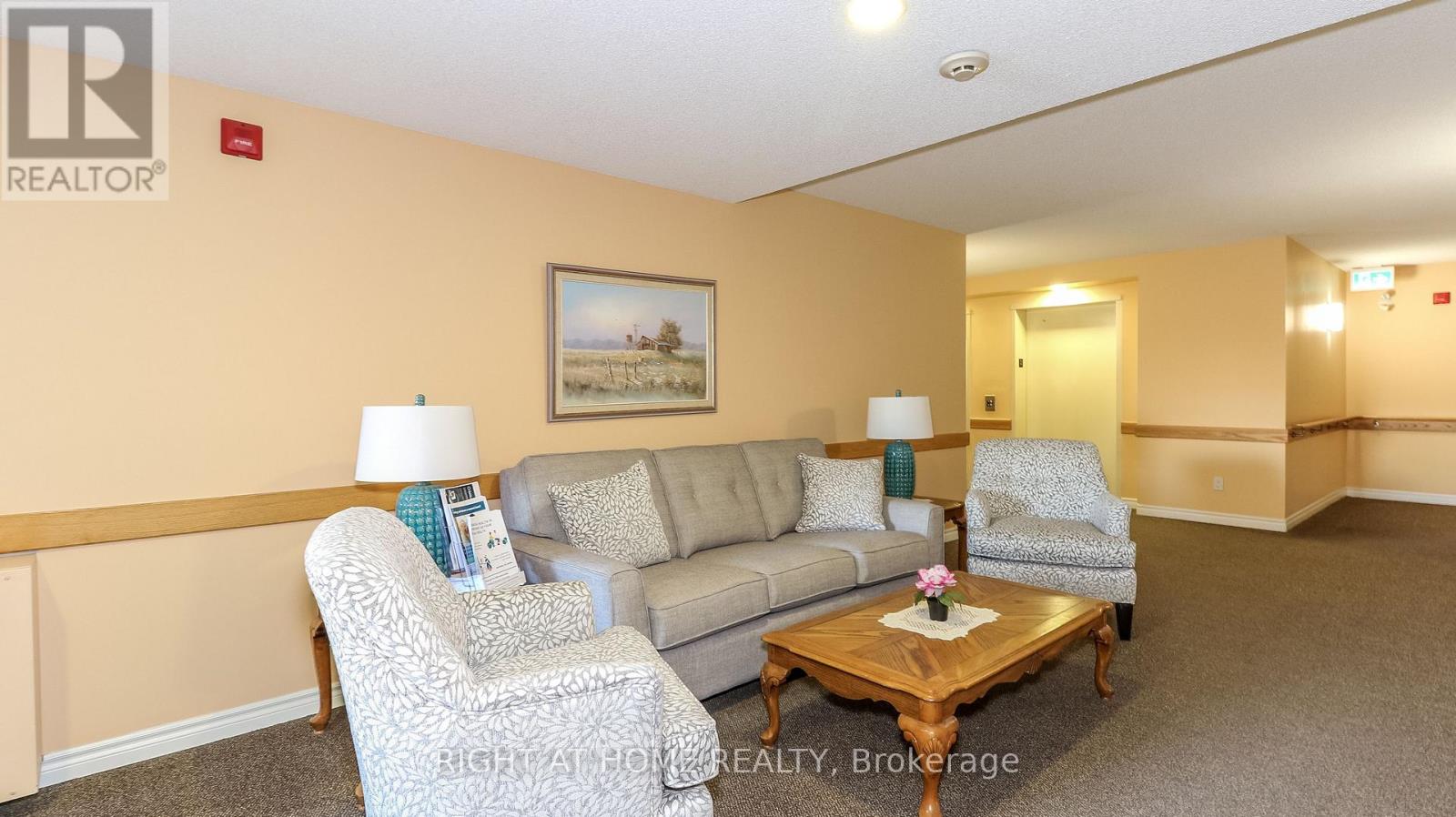 101 - 90 Dean Avenue, Barrie (Painswick South), Ontario  L4N 0M3 - Photo 20 - S12447002