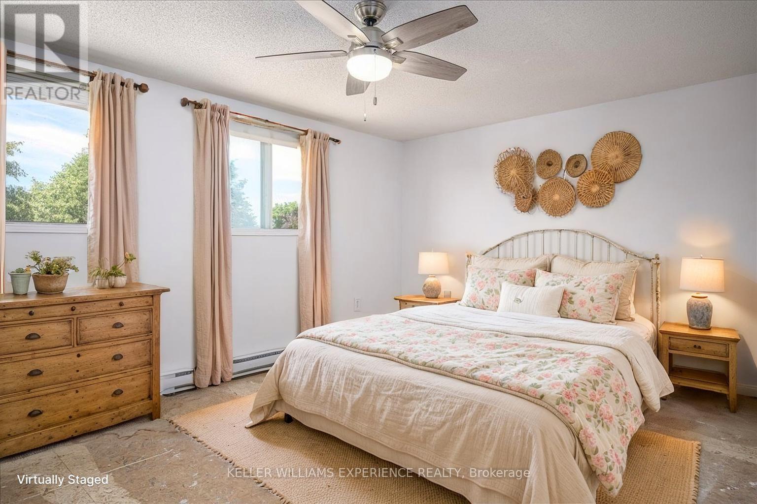 49 Laurie Crescent, Barrie (Wellington), Ontario  L4M 6C7 - Photo 35 - S12447016