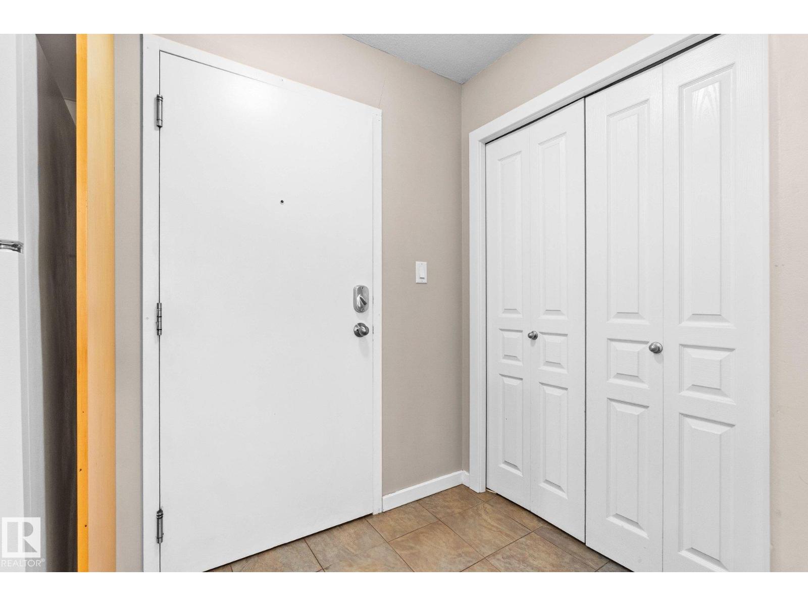 #104 11827 105 St Nw, Edmonton, Alberta  T5G 2N1 - Photo 6 - E4459178