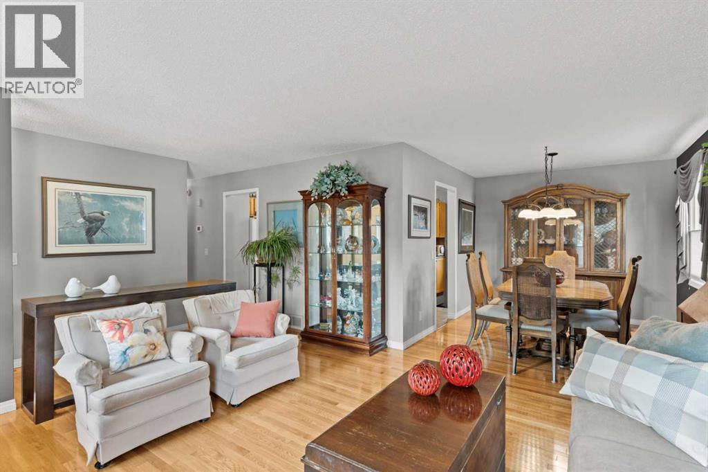 4716 31 Avenue Ne, Calgary, Alberta  T1Y 1G9 - Photo 9 - A2260052
