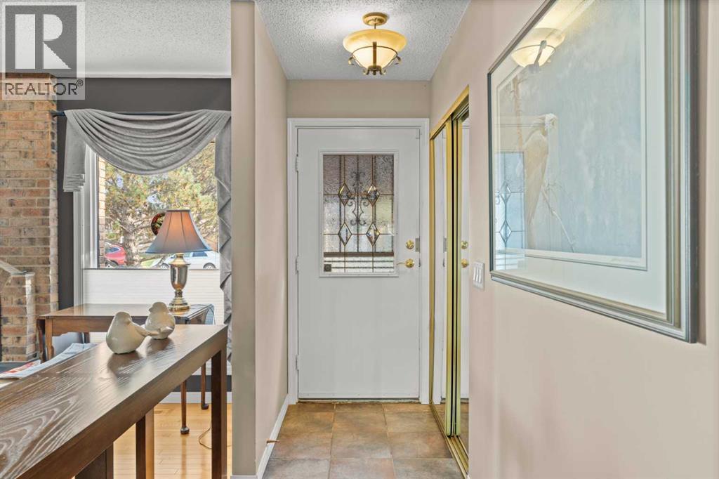 4716 31 Avenue Ne, Calgary, Alberta  T1Y 1G9 - Photo 6 - A2260052
