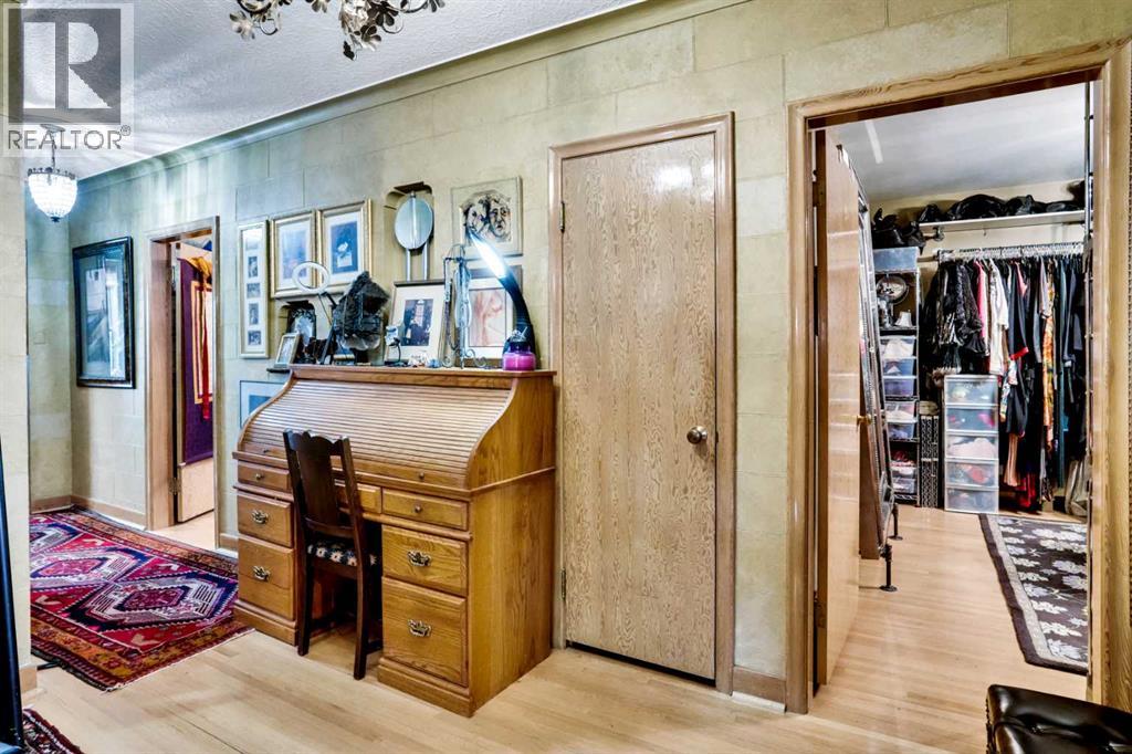 1334 Crescent Road Nw, Calgary, Alberta  T2M 4A9 - Photo 31 - A2261572