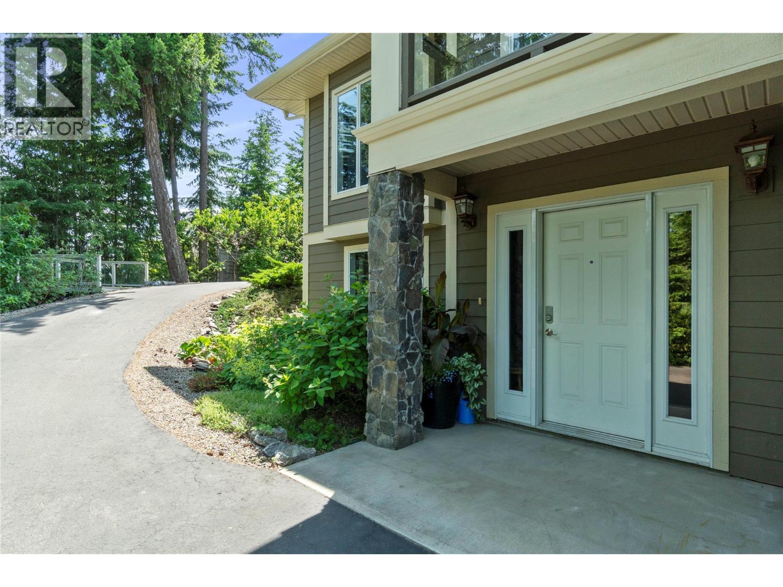 2396 Terrace Place, Blind Bay, British Columbia  V0E 1H2 - Photo 8 - 10341121