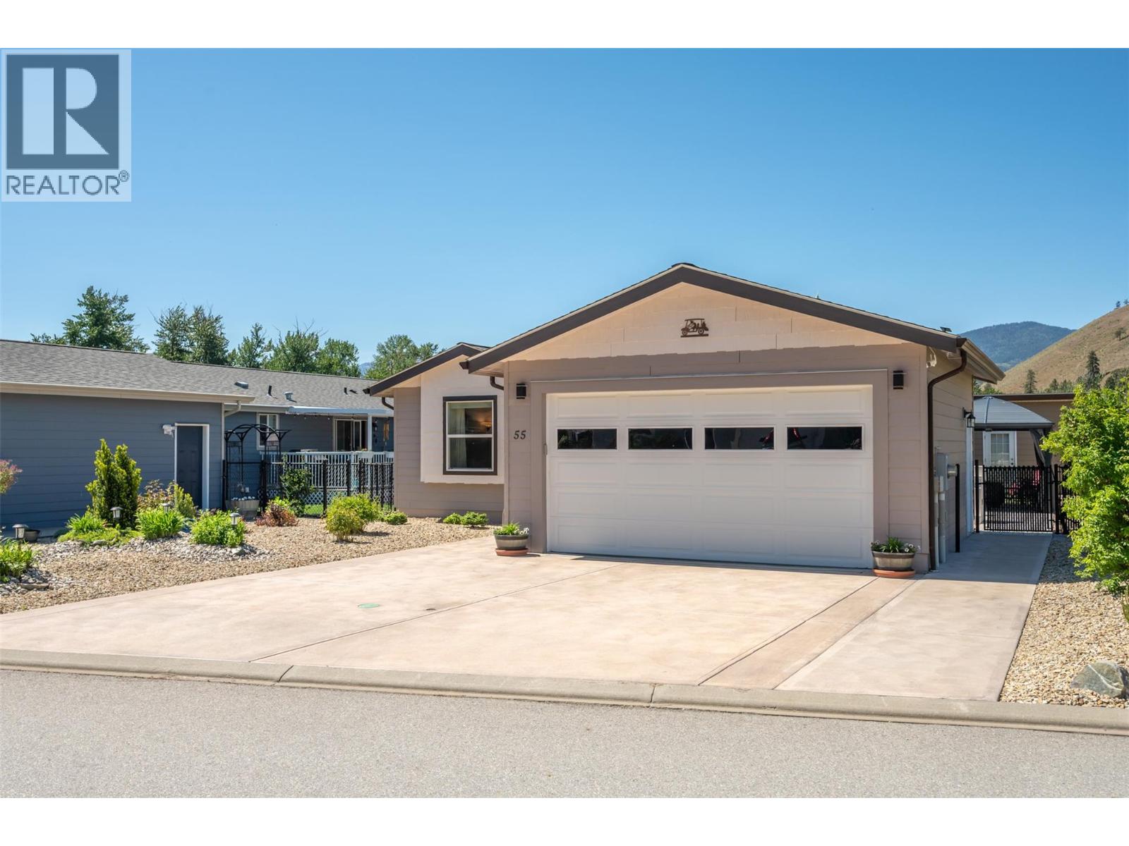 8300 Gallagher Lake Frontage Road Unit# 55, Oliver, British Columbia  V0H 1T2 - Photo 2 - 10359100