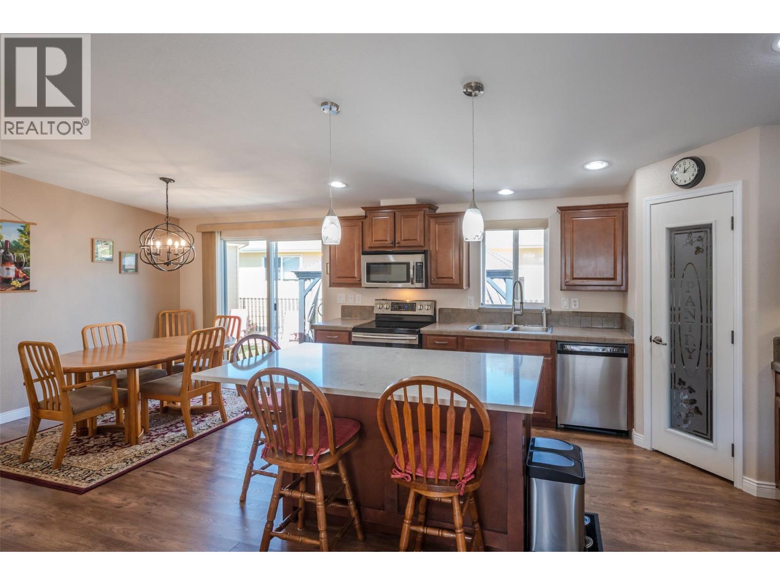 8300 Gallagher Lake Frontage Road Unit# 55, Oliver, British Columbia  V0H 1T2 - Photo 10 - 10359100
