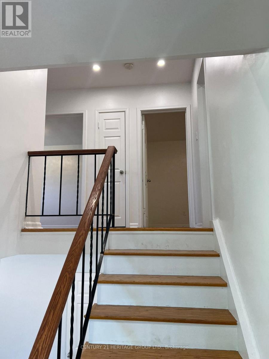 51 Steel Street S, Barrie, Ontario  L4M 2E8 - Photo 7 - S12446806