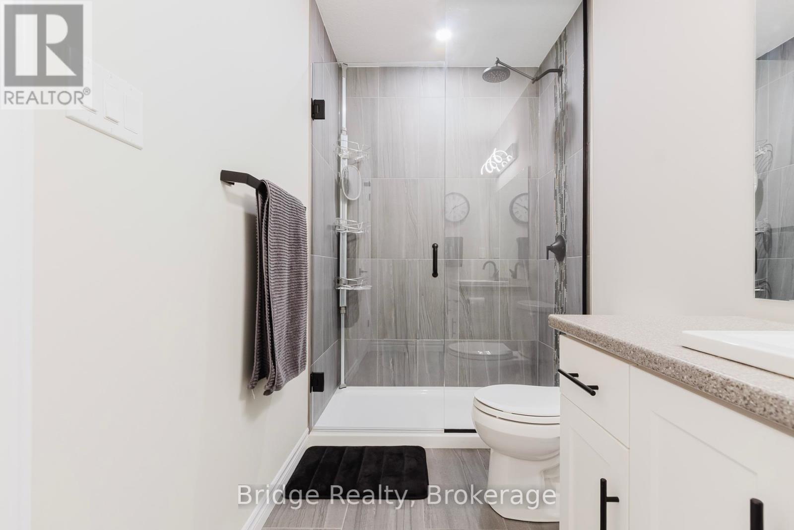 1637 Dunkirk Avenue, Woodstock, Ontario  N4T 0L7 - Photo 35 - X12447110