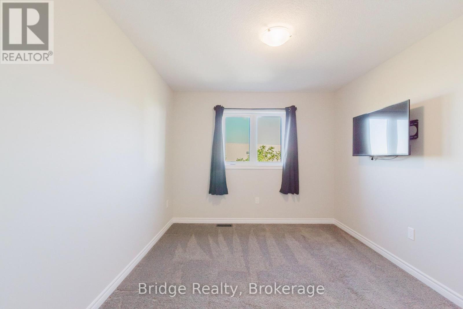1637 Dunkirk Avenue, Woodstock, Ontario  N4T 0L7 - Photo 39 - X12447110