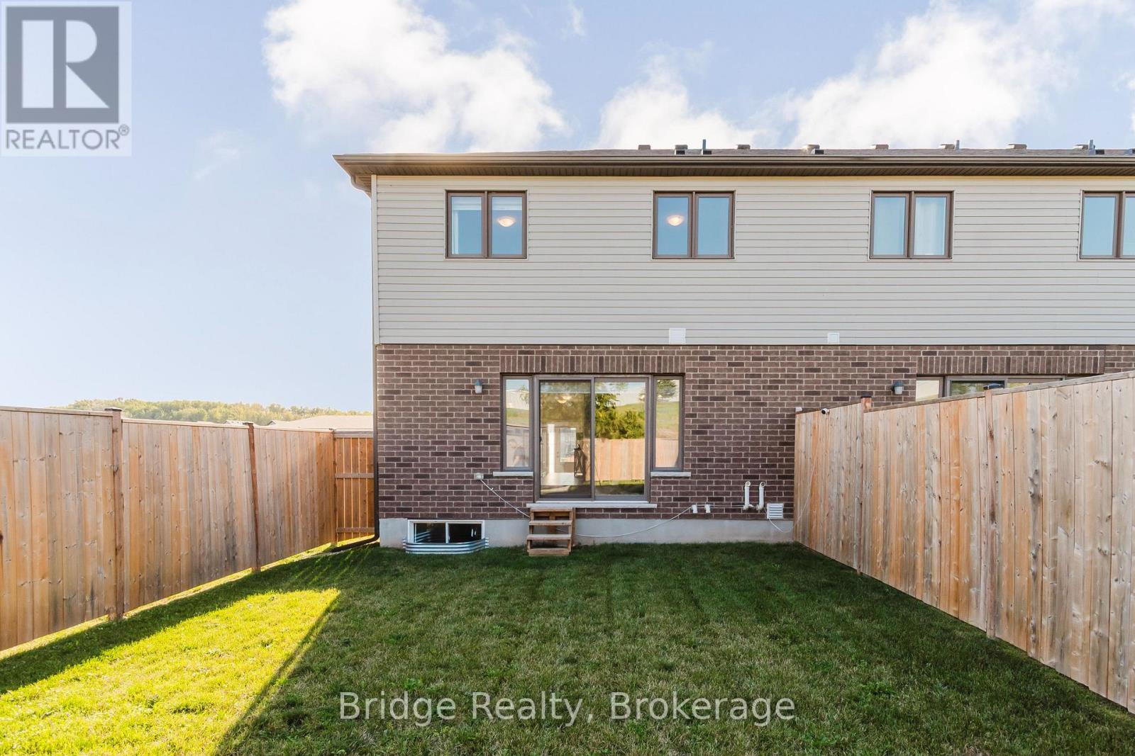 1637 Dunkirk Avenue, Woodstock, Ontario  N4T 0L7 - Photo 43 - X12447110