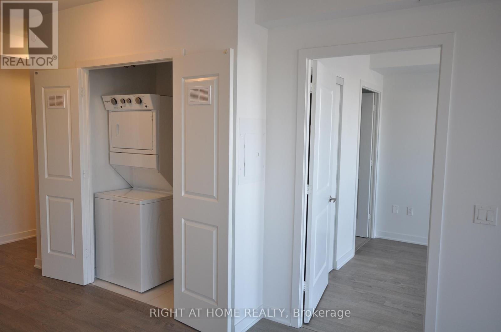 308 - 4675 Metcalfe Avenue, Mississauga, Ontario  L5M 0Z8 - Photo 8 - W12446993